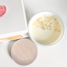 Load image into Gallery viewer, Coconut & Mango - Luxe Gem Soy Candle