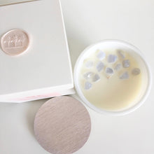 Load image into Gallery viewer, Lychee &amp; Peony - Luxe Gem Soy Candle
