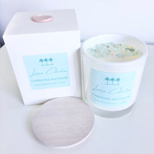 Load image into Gallery viewer, Gardenia Blossom - Luxe Gem Soy Candle
